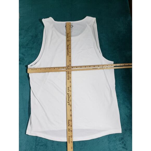 Under Armor Tank Tee Shirt Size Medium Mens White Polyester Tank Race Running - Picture 6 of 7